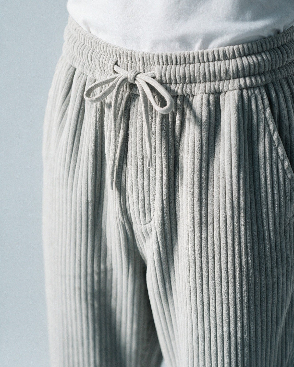 Wexford elastic waistband with drawstring, close-up