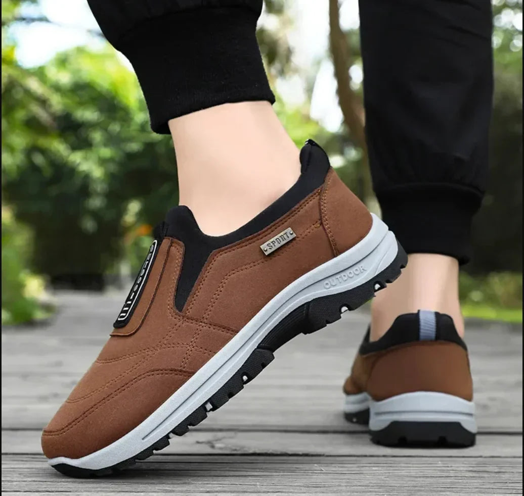 Mavero™ • Resistant & Comfortable Shoes