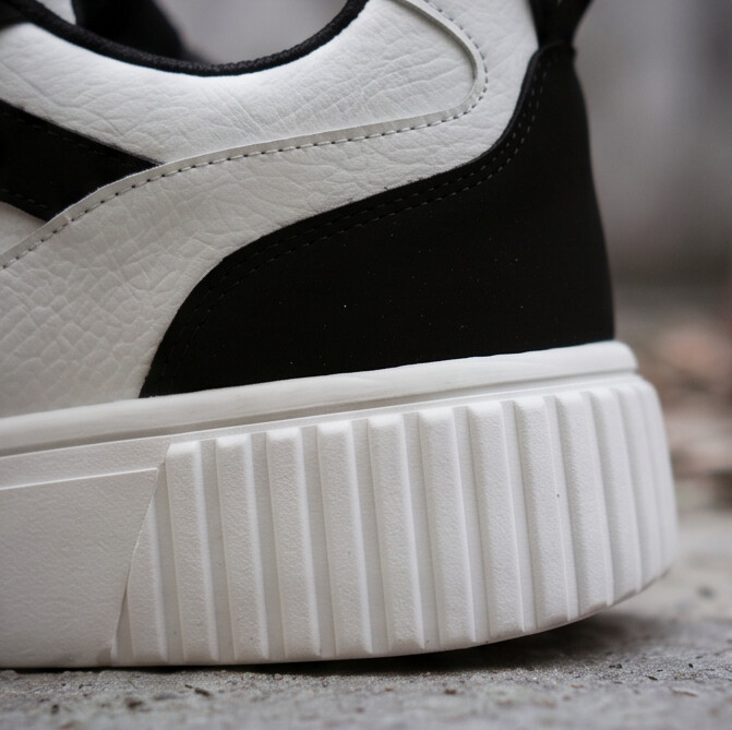 HeightEase — Platform Sneaker with Ribbed Sole